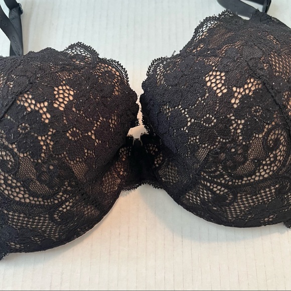 Victoria’s Secret Bra Angels IPEX Black Lace Demi Bra Sz 38D GUC - Picture 2 of 13